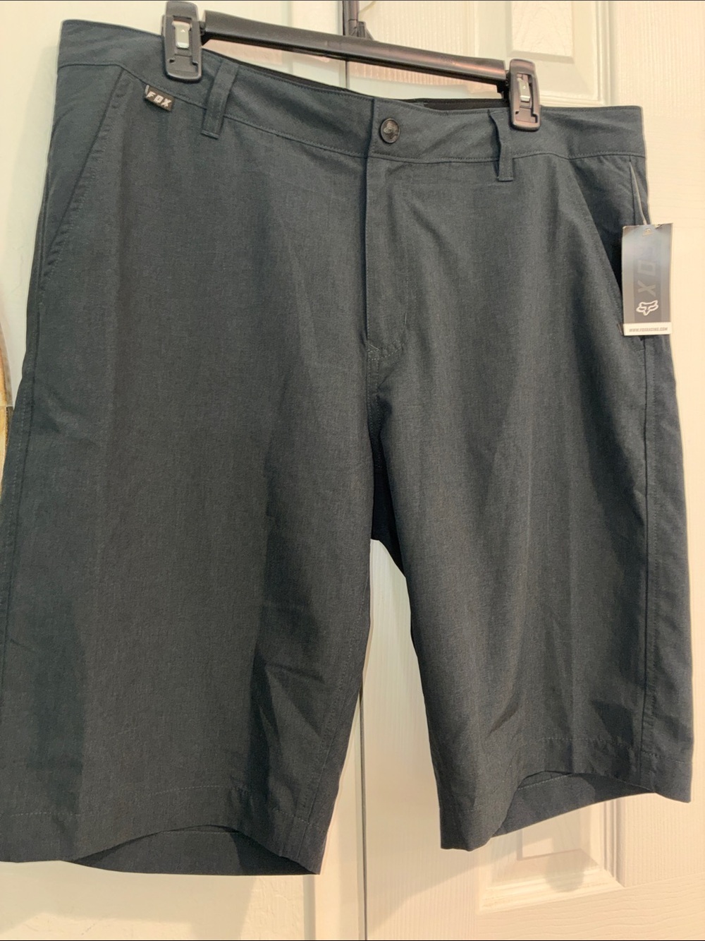 FOX NWT Men's Charcoal Colored 5 Pocket Performance Racing Shorts, Size 36 Waste